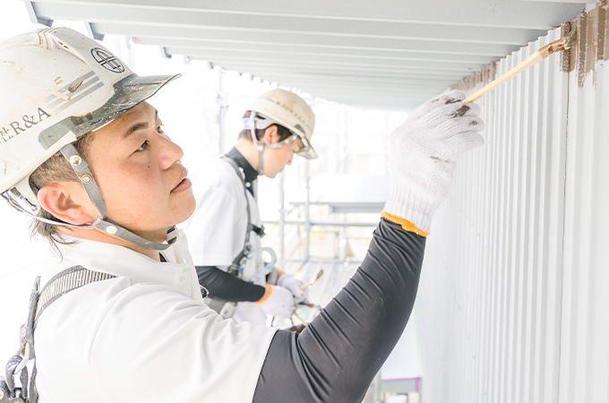 塗装施工中の写真